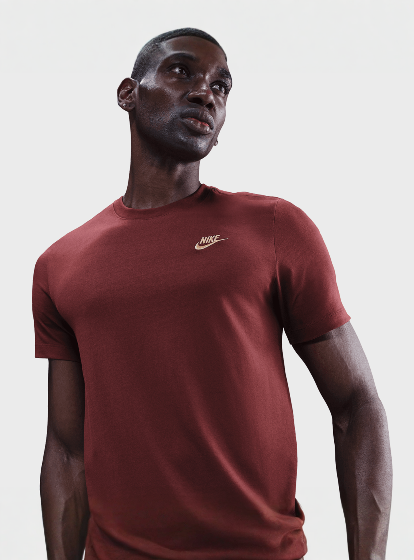 Nike, Sportswear Club T-Shirt, red, Image 3 of 4