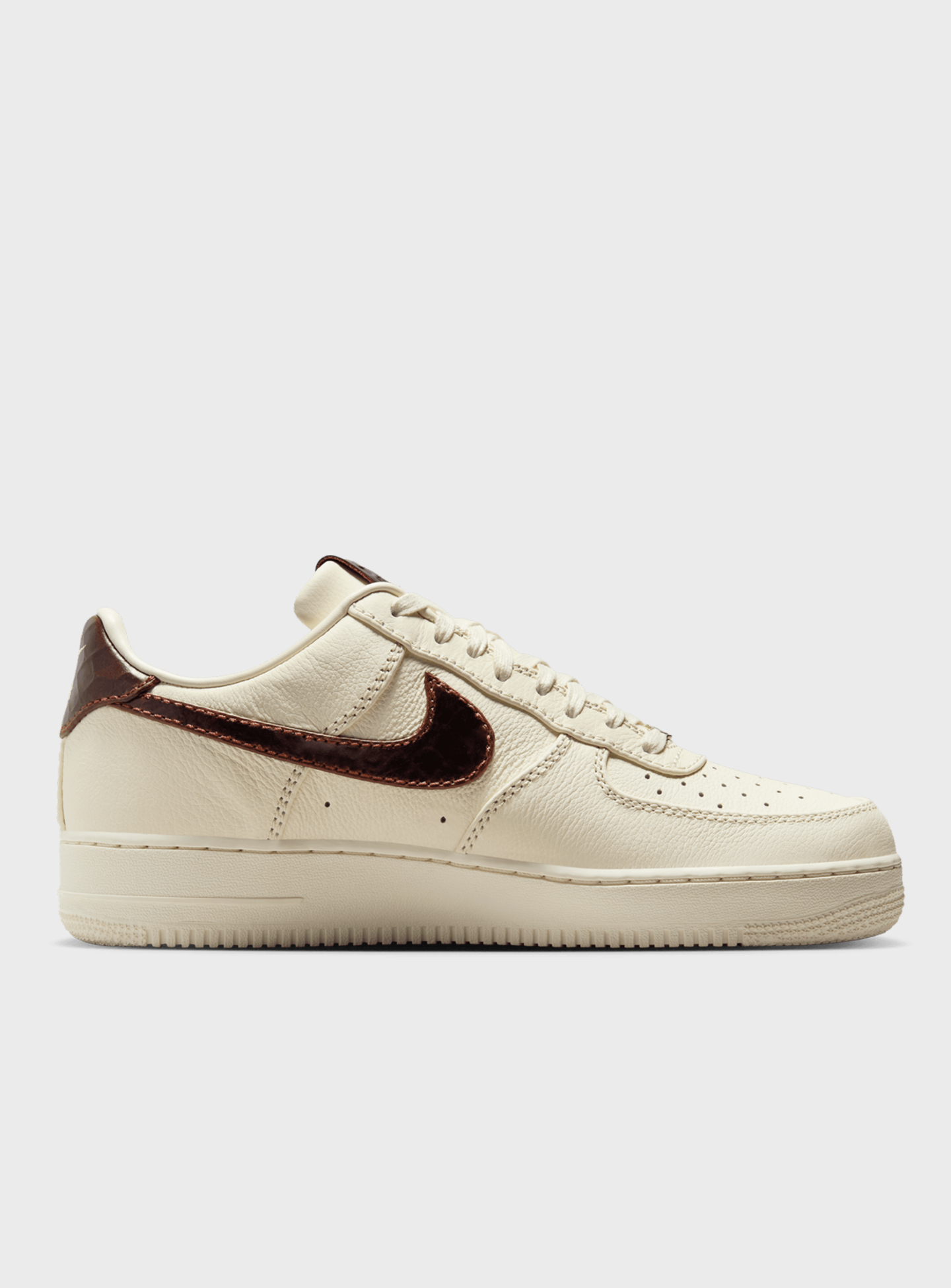 Nike, Air Force 1 '07, beige, Image 2 of 8