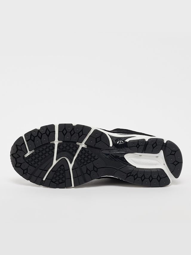New Balance, 2002R, black, Image 4 of 5