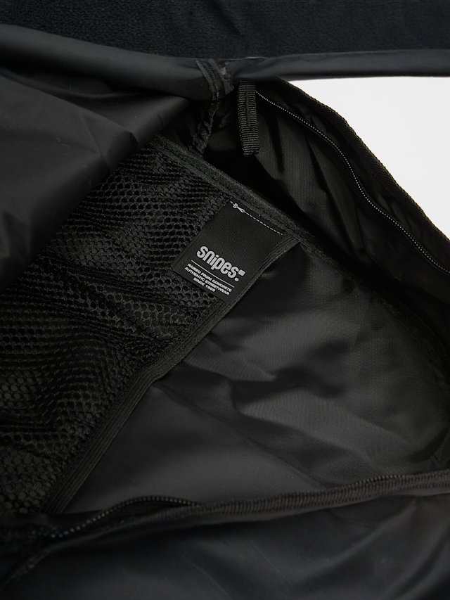 SNIPES, Medium Basic Logo Drawstring Skate Backpack, black, Image 4 of 5