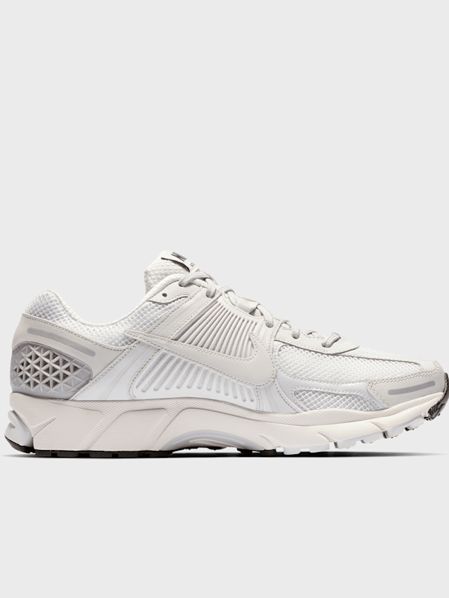 Nike, Zoom Vomero 5, grey, Image 2 of 7
