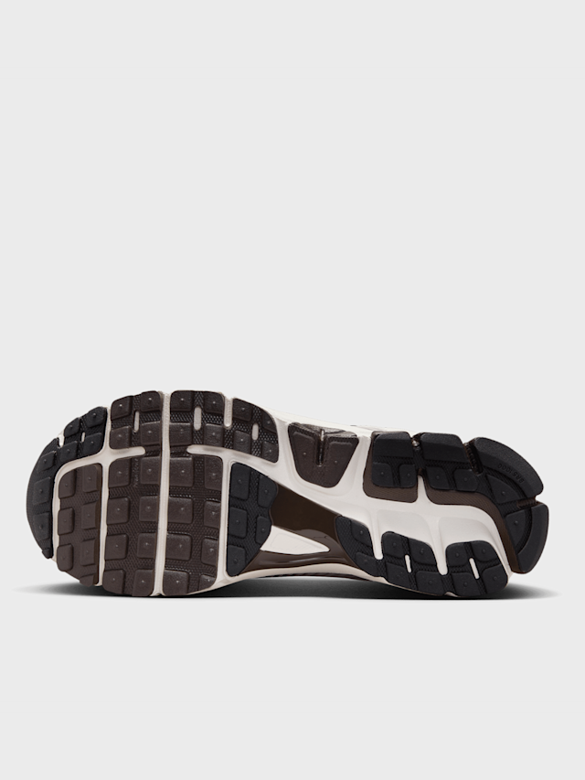 Nike, WMNS Zoom Vomero 5, white, Image 3 of 9