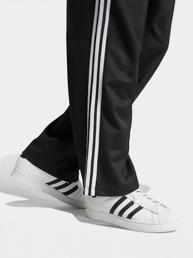 adidas Originals, Adicolor Baggy Fit Firebird Trackpant, black, Image 4 of 5