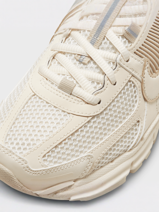Nike, WMNS Zoom Vomero 5, beige, Image 5 of 7