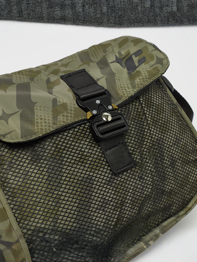 Capacité, Big C Cross Shoulder Bag, green, Image 4 of 5