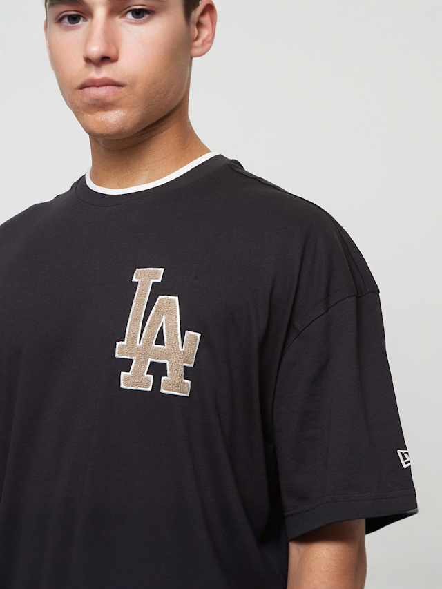 New Era, LA Dodgers World Series Oversized T-Shirt, black, Image 3 of 5
