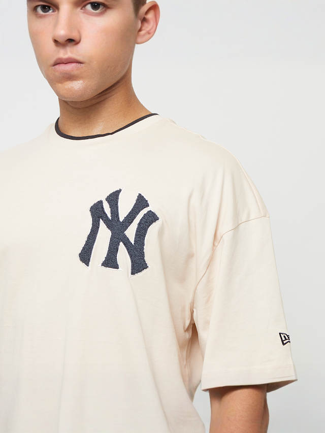 New Era, New York Yankees World Series Oversized T-Shirt, beige, Image 3 of 5