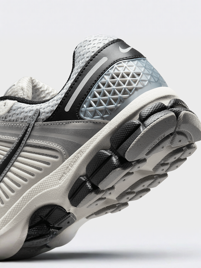 Nike, WMNS Zoom Vomero 5, multi-colour, Image 8 of 9