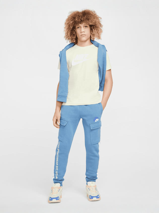 Nike, Sportswear Standard Issue Cargo Pants, blue, Image 6 of 6