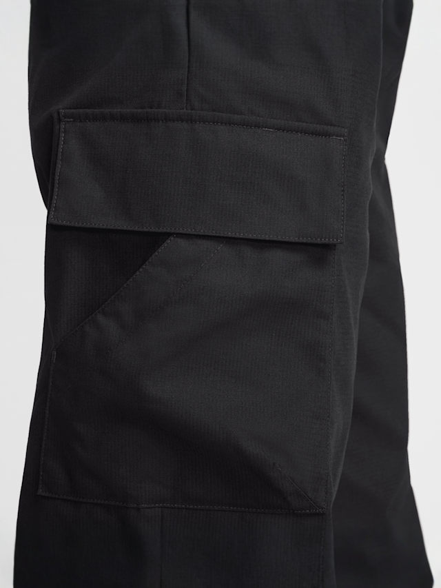 Nike, Sportswear Essential Woven Cargo Pants, black, Image 5 of 7