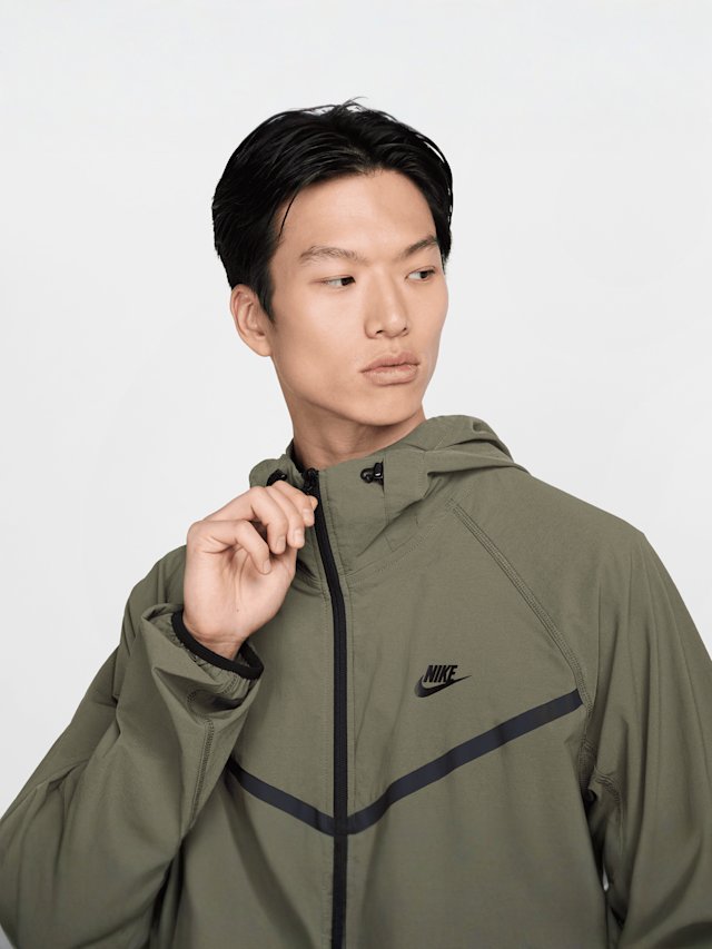 Nike, Tech Woven Windrunner Full Zip Jacket, green, Image 3 of 8