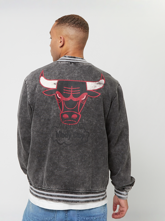 Mitchell & Ness, NBA Oversized Varsity Jacket Chicago Bulls, grey, Image 2 of 5