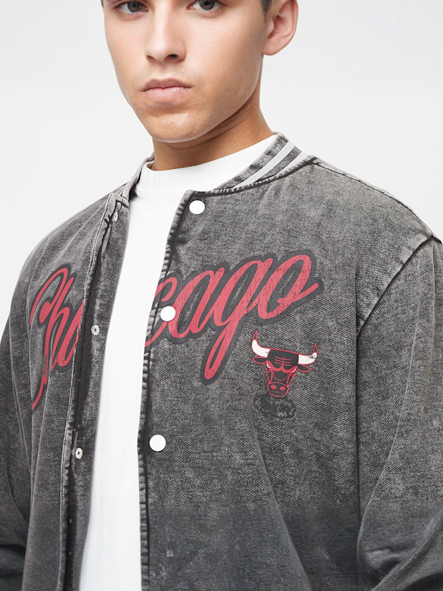 Mitchell & Ness, NBA Oversized Varsity Jacket Chicago Bulls, grey, Image 3 of 5