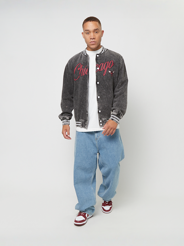 Mitchell & Ness, NBA Oversized Varsity Jacket Chicago Bulls, grey, Image 5 of 5
