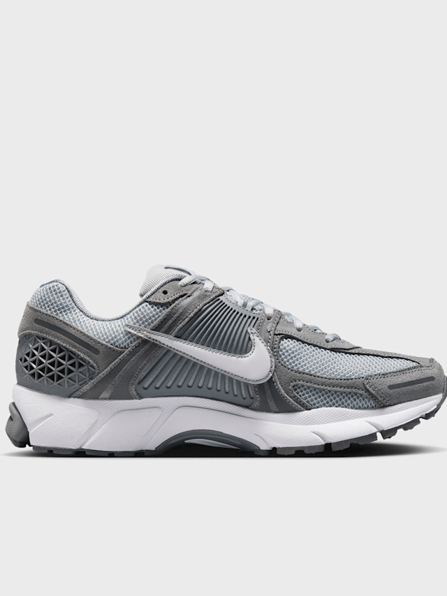 Nike, Zoom Vomero 5, grey, Image 2 of 9