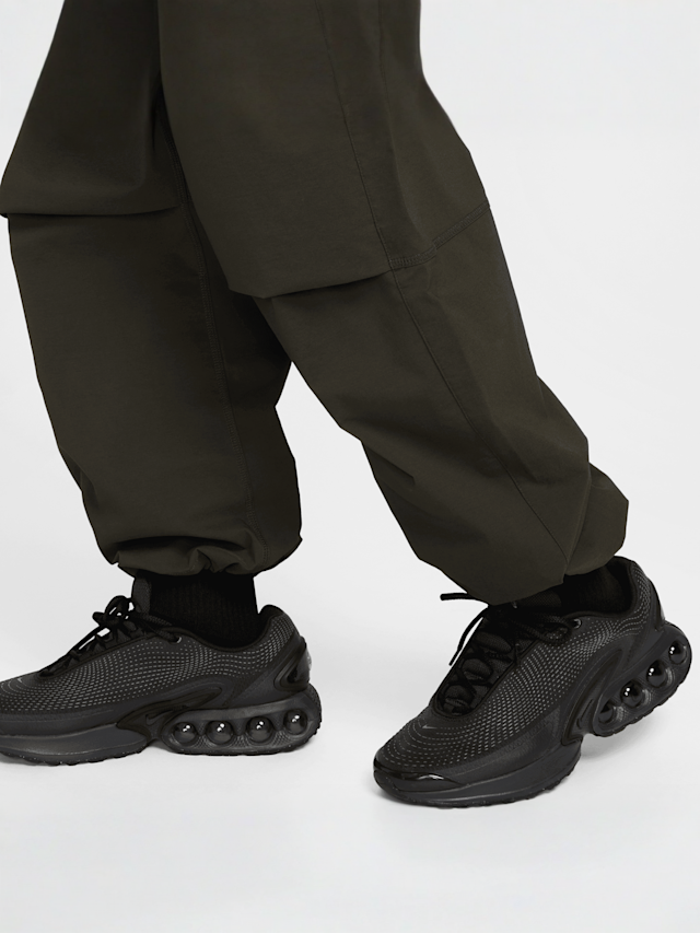 Nike, Tech Woven Pants, green, Image 8 of 9