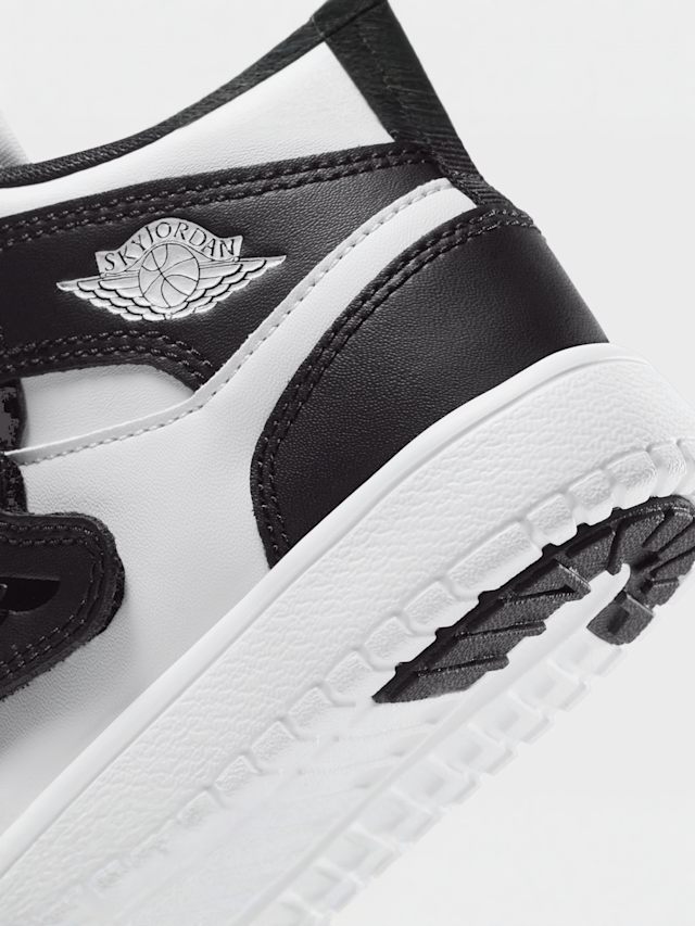 Jordan, Sky Jordan 1 SE (PS), black, Image 7 of 8