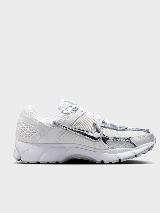 Nike, WMNS Zoom Vomero 5, white, Image 2 of 9