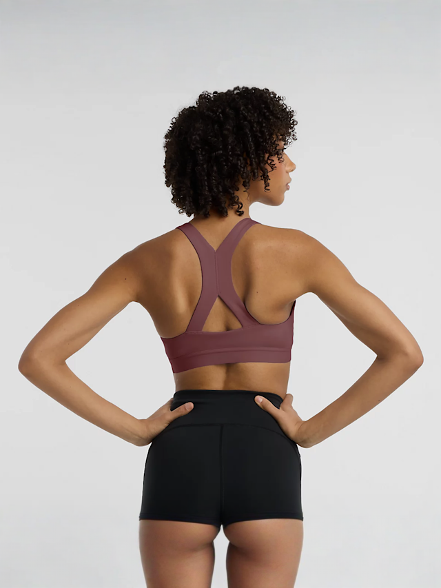 New Balance, Essential Train Bra, purple, Image 2 of 5