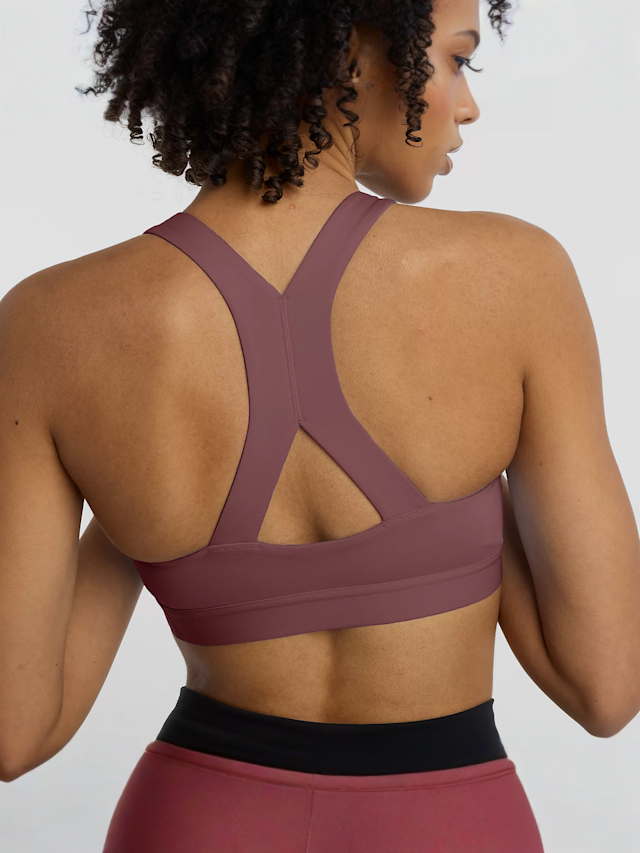 New Balance, Essential Train Bra, purple, Image 4 of 5