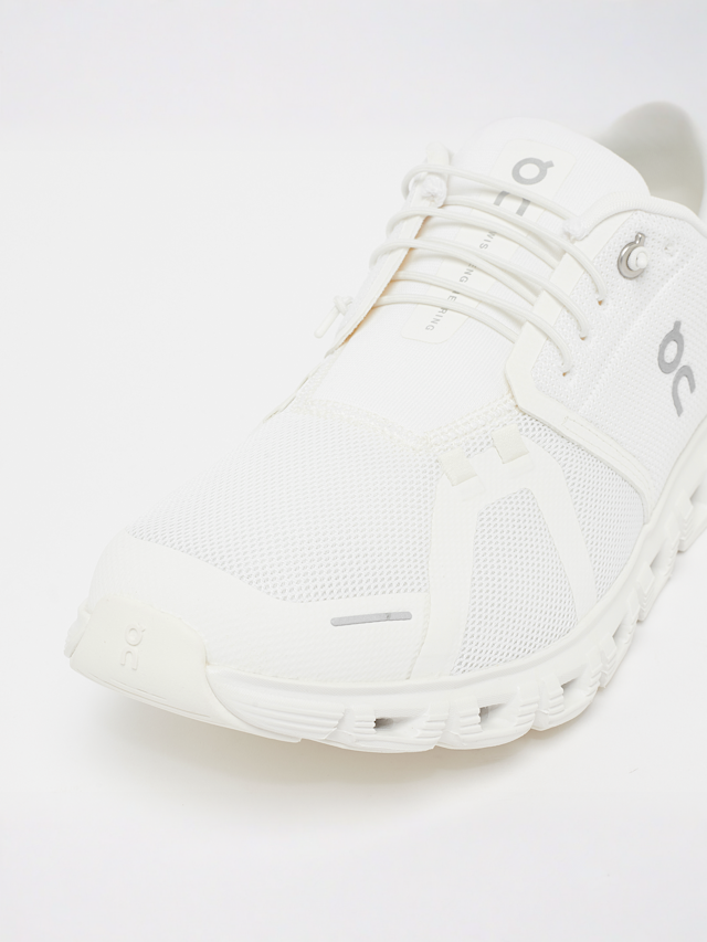 On, Cloud 6, white, Image 6 of 9