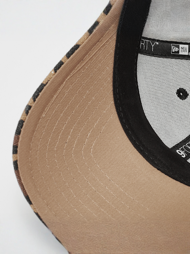 New Era, Female 9FORTY Leopard New York Yankees, beige, Image 4 of 4