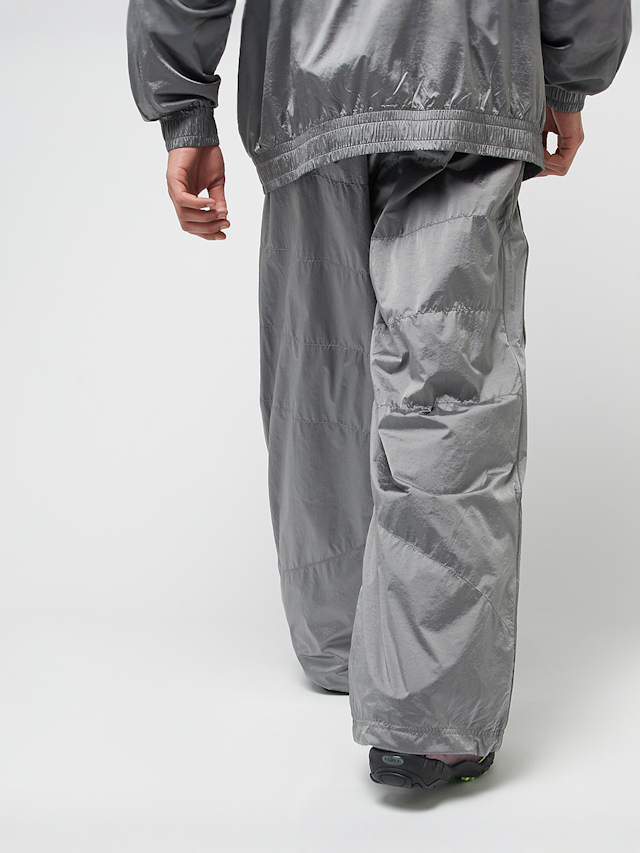 PUMA, F1 T7 Oversized Track Pants, silver, Image 2 of 9