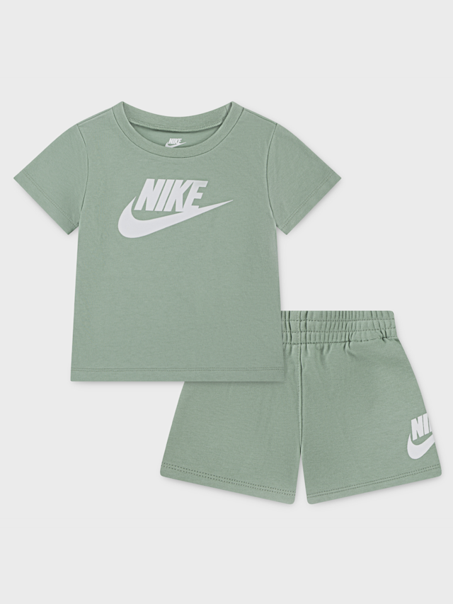 Nike, Club Tee & Shorts Set, green, Image 1 of 4
