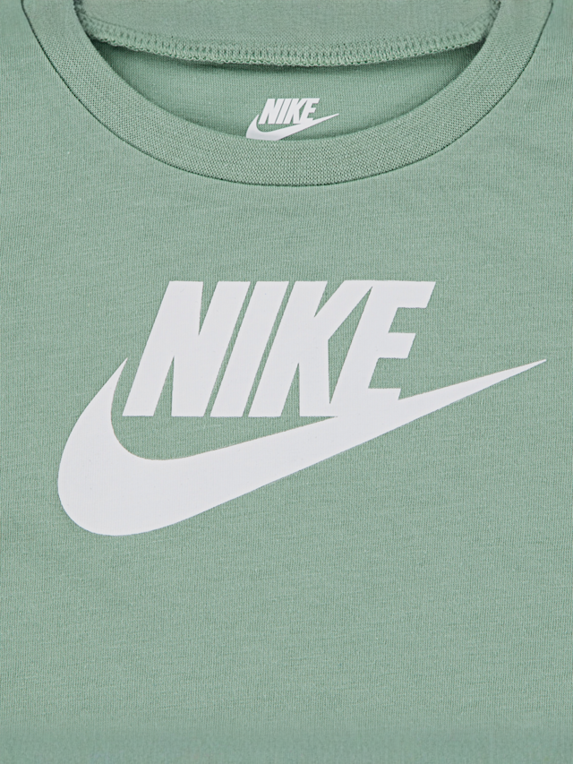 Nike, Club Tee & Shorts Set, green, Image 4 of 4