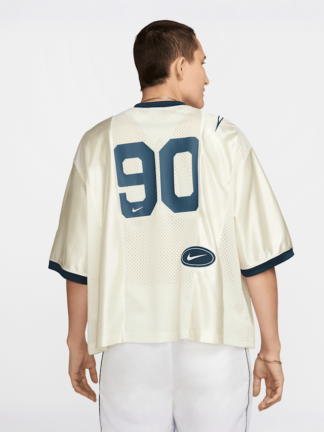 Nike, Sportswear Street Shortsleeve Grafik Jersey Top, beige, Image 2 of 3