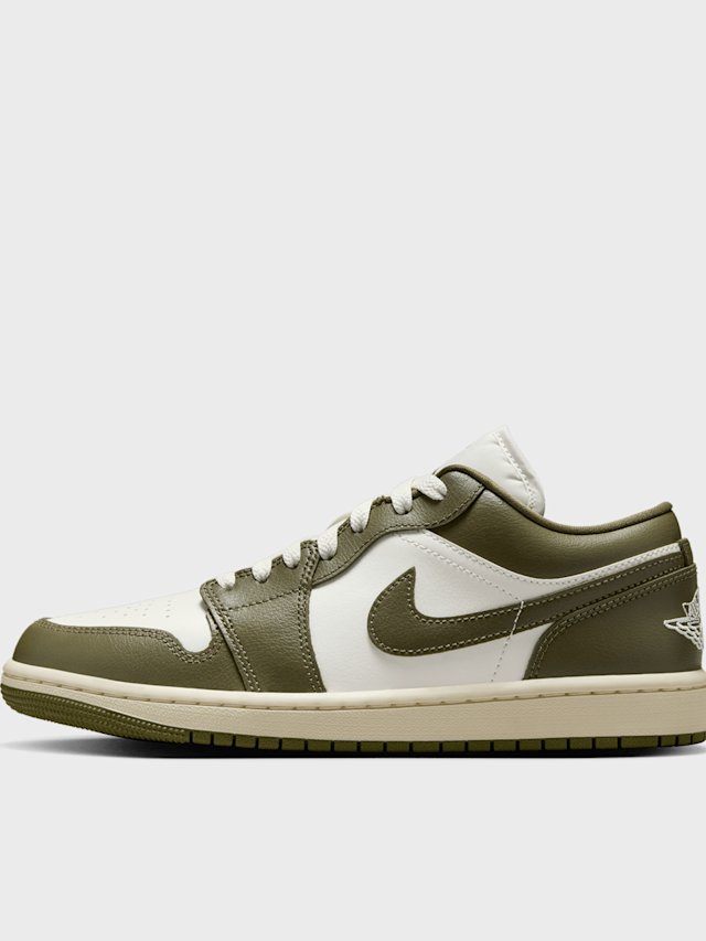 Jordan, WMNS Air Jordan 1 Low, green, Image 1 of 8