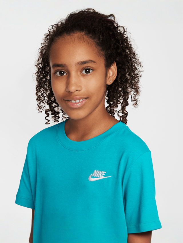 Nike, Junior Sportswear Tee EMB Futura Low Brand Read, blue, Image 3 of 3