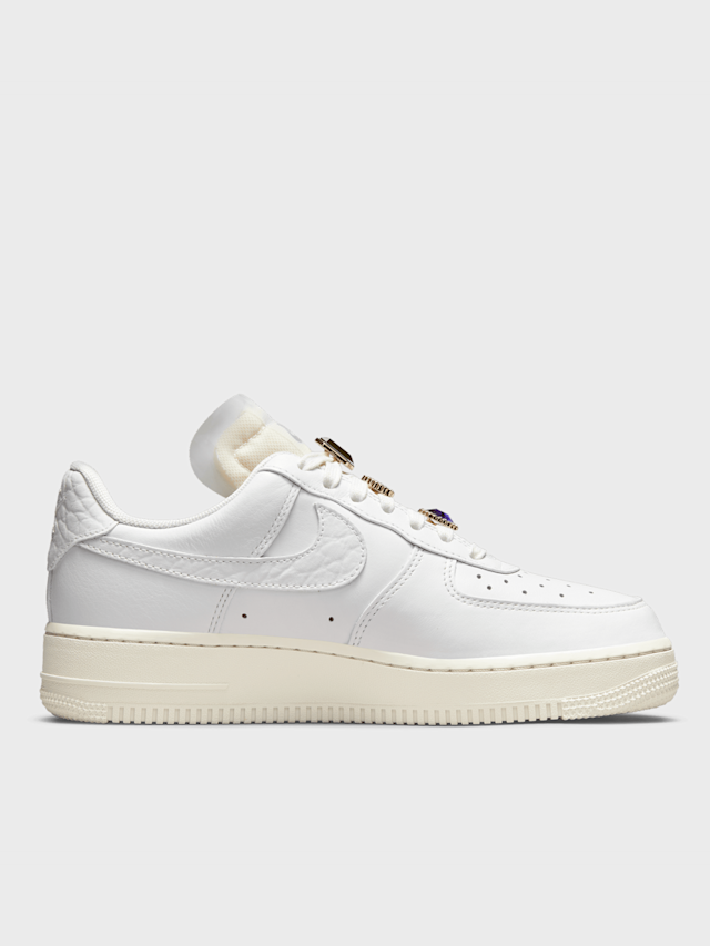 Nike, WMNS Air Force 1 Low Premium, white, Image 2 of 9