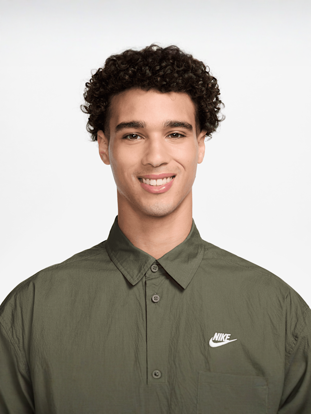Nike, Club Shortsleeve Button Oversize Shirt, green, Image 3 of 3