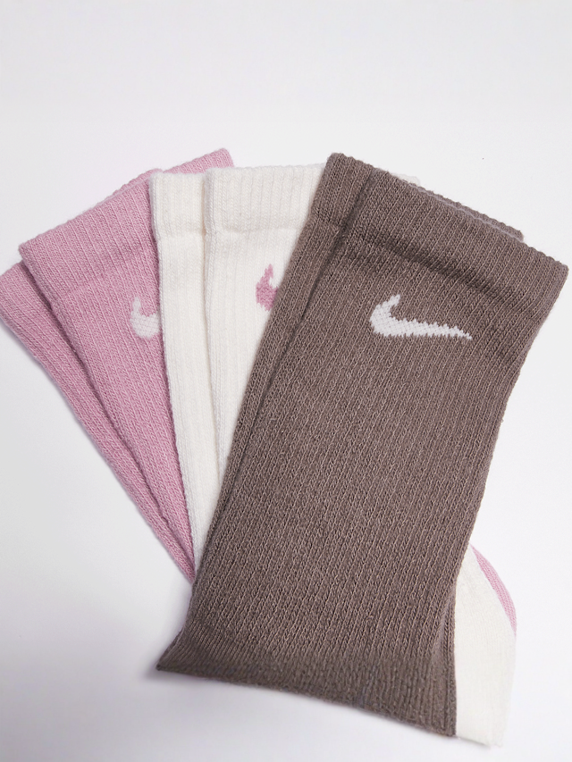 Nike, 3 PACK - Everyday Plus Chushioned Crew Socks, multi-colour, Image 2 of 2