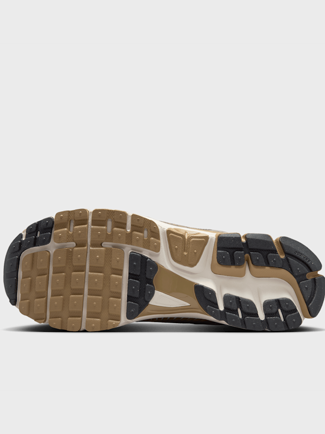 Nike, Zoom Vomero 5, grey, Image 3 of 9