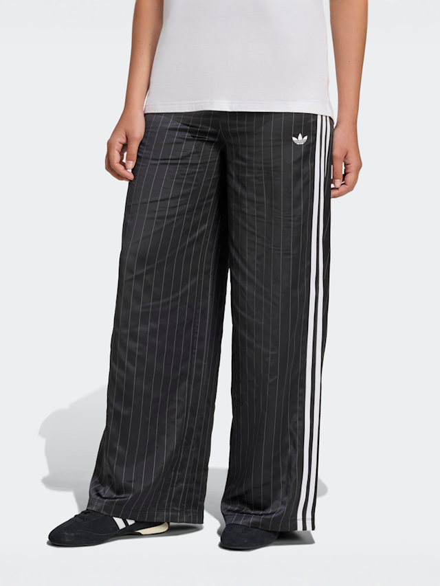 adidas Originals, 3-Streifen Wide Leg Pants, black, Image 1 of 5