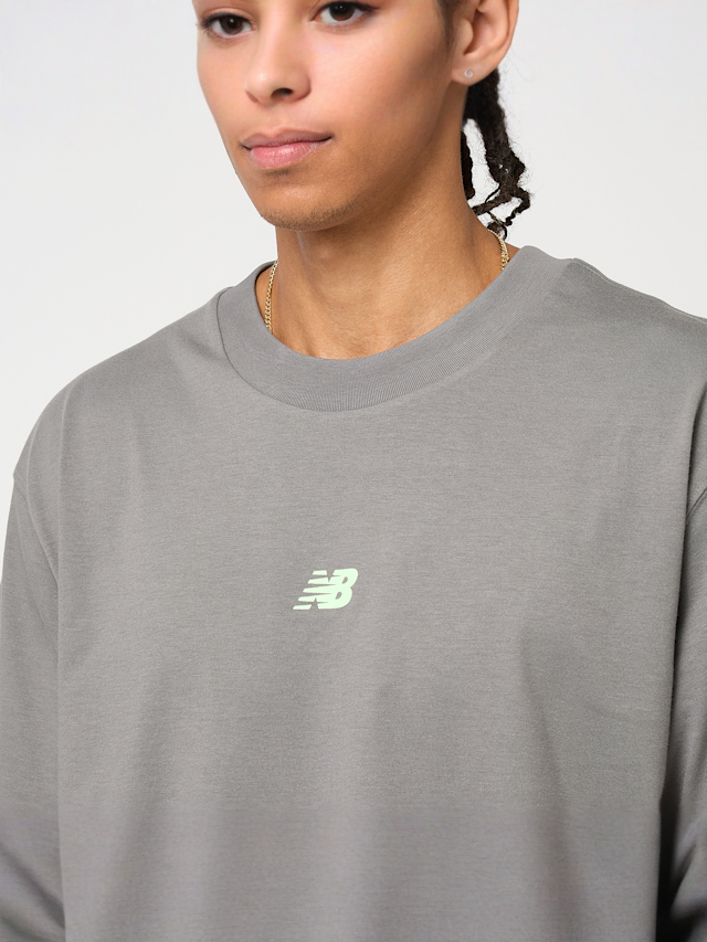 New Balance, Back Print Graphic Tee, grey, Image 3 of 4