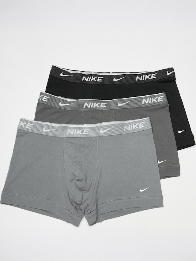 Nike, 3 PACK - Everyday Cotton Stretch Trunk, black, Image 1 of 2