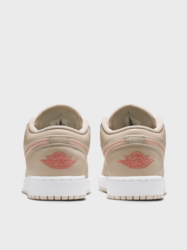 Jordan, 1 Low SE (GS), beige, Image 5 of 8