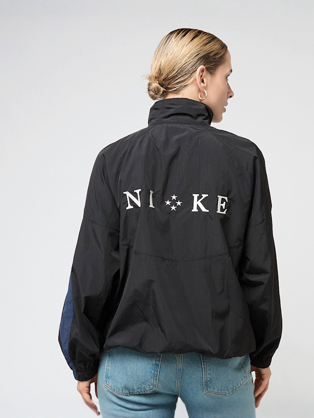 Nike, Sportswear Oversized Windrunner Jacket, black, Image 2 of 8