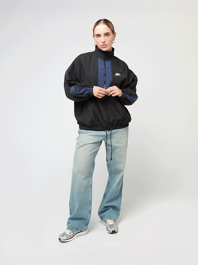 Nike, Sportswear Oversized Windrunner Jacket, black, Image 8 of 8