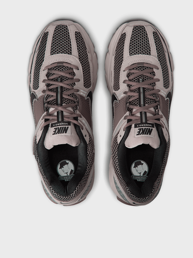 Nike, Zoom Vomero 5, brown, Image 6 of 9