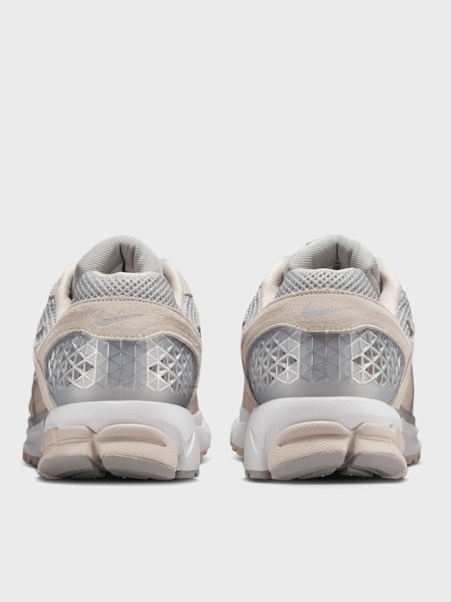 Nike, Zoom Vomero 5, beige, Image 5 of 9