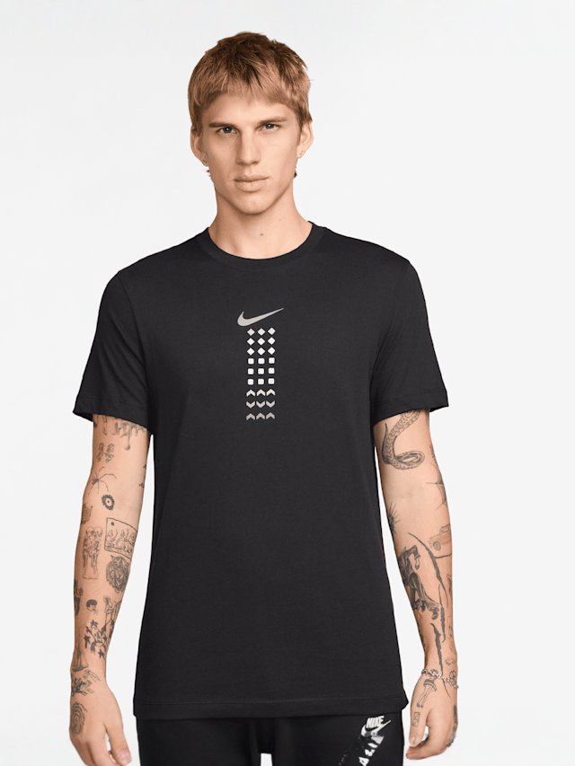 Nike, Sportswear Tee, black, Image 1 of 4