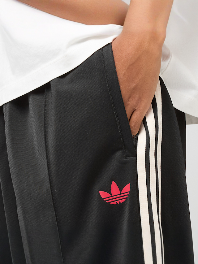 adidas Originals, Firebird Adicolor Baggy Fit Trackpants, black, Image 5 of 7