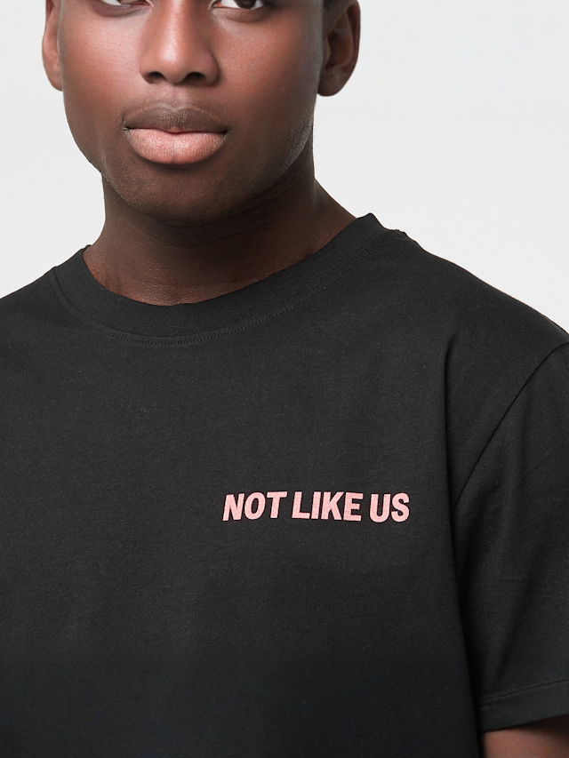 Mister Tee, Nobody Praying Tee, black, Image 3 of 5