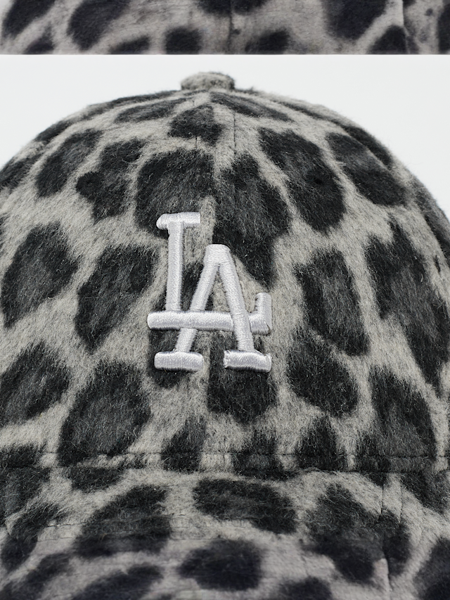 New Era, Female 9Forty Cosy Animal Los Angeles Dodgers, multi-colour, Image 4 of 4