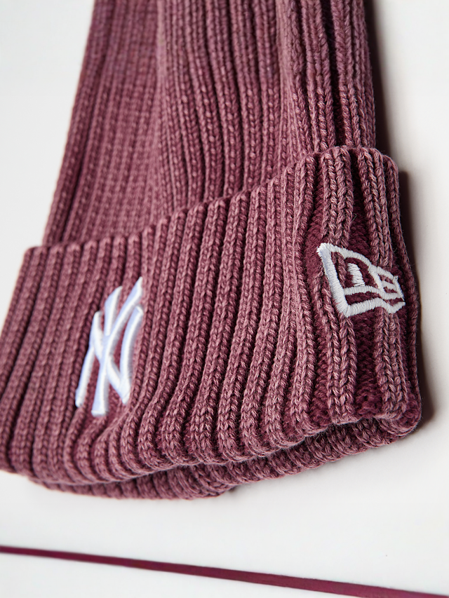 New Era, Washed Beanie MLB New York Yankees, purple, Image 3 of 3