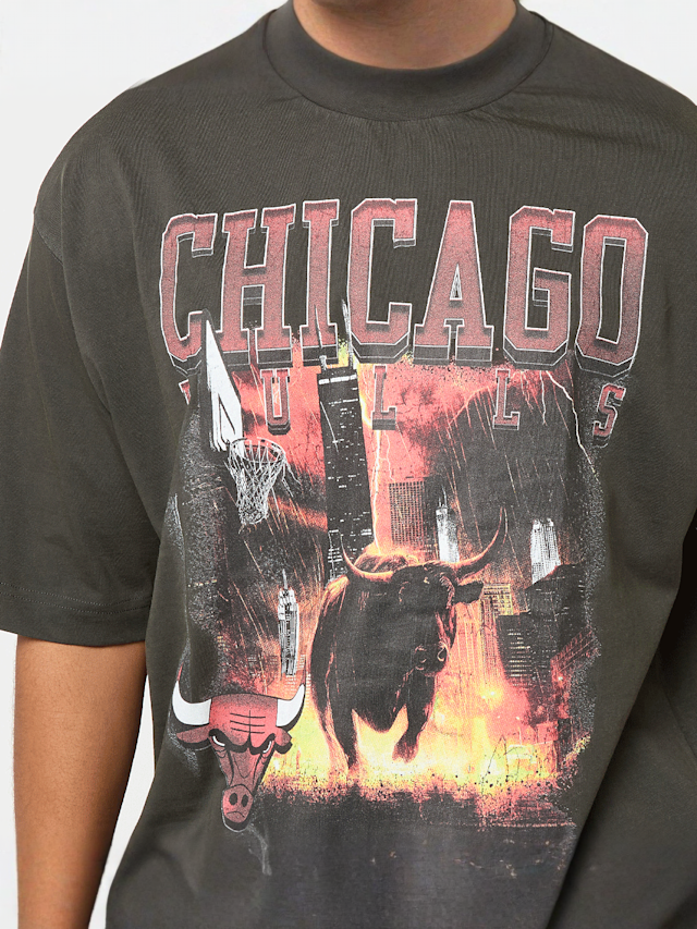 New Era, NBA Washed Graphic Tee Chicago Bulls, grey, Image 3 of 4